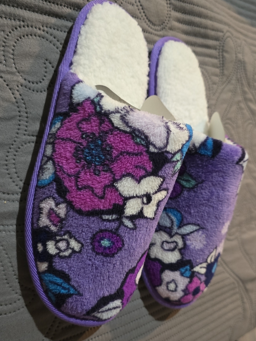 Vera Bradley Plush Purple Floral Women's Slip-On Slippers